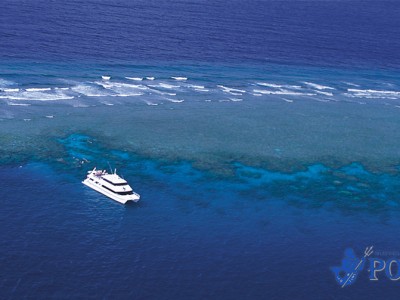 reef boat aerial